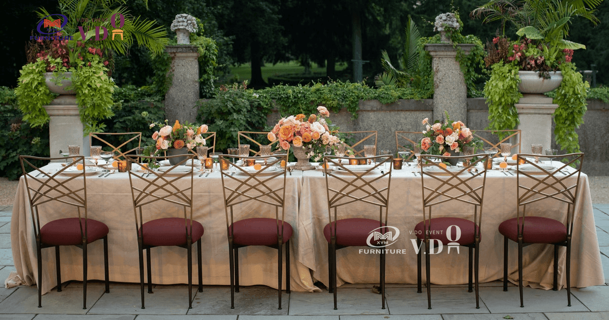 Banquet Iron Chameleon Chair with Soft Seat Bag - Image 6