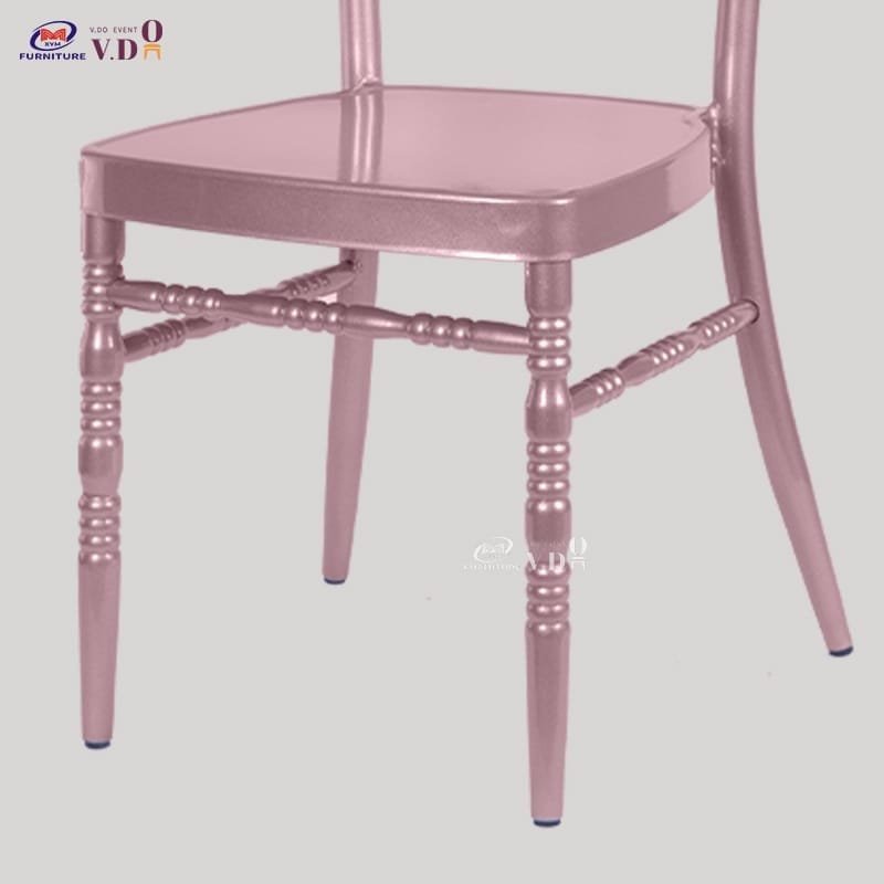 Classic Metal Wedding Crown Chair - Image 3