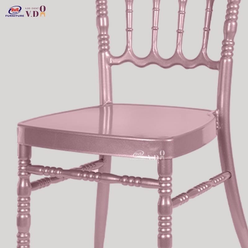 Classic Metal Wedding Crown Chair - Image 2